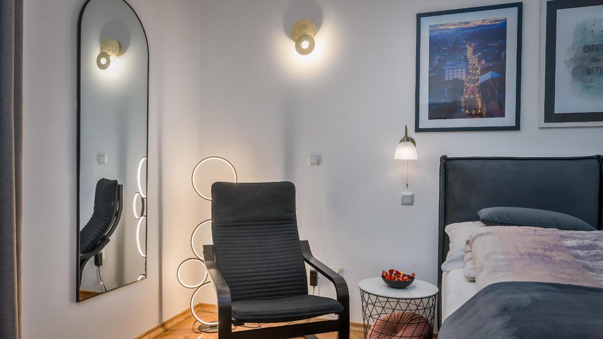 Iva'S Central Apartment Загреб Екстериор снимка